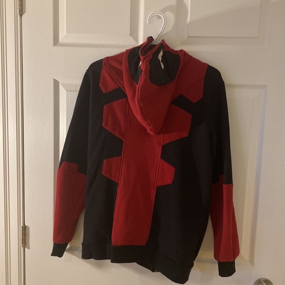 Marvel Deadpool Cosplay Full Zip Hodie - Picture 3 of 4